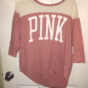 Mid-sleeve PINK causal top. In GREAT condition !